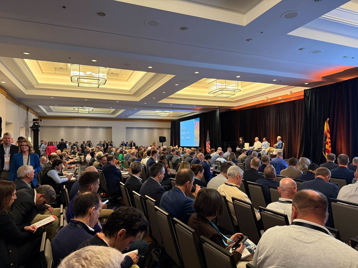 Fin_X_Tech's tweet image. Standing room only for the Demystifying AI session, where experts Tim Dively, Ravi Nealikanti &amp;amp; Larry Pruss shed light on the #risks, challenges &amp;amp; benefits of #AI for business. #AOBA26 
finxtech.com/finxtechs-most… @CLAconnect, @weareabrigo, @SRMCorp