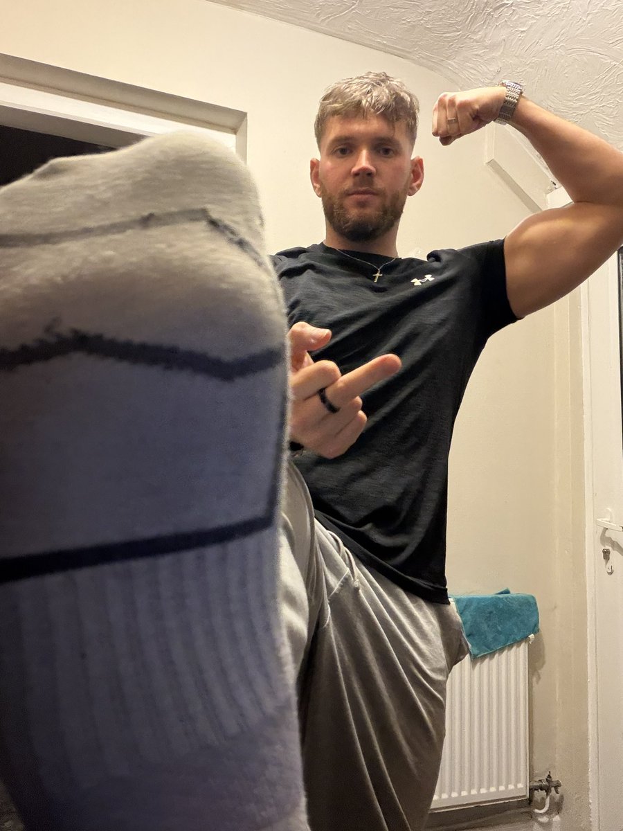 Embrace what you are 

#cashmaster #findom #malefindom #paypigs