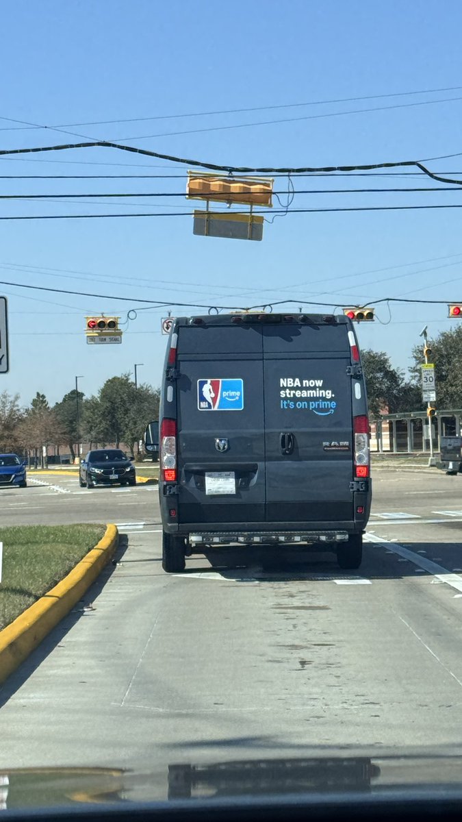 Elizabeth Pazmino tweet media