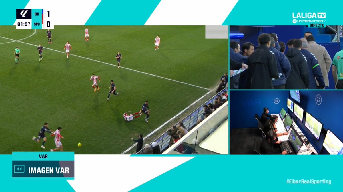 🖥️💥 Correcta intervención del VAR en el Eibar - Sporting de Gijón.

👉🏻 Otero, tras recibir una infracción de Peru, le golpea con los tacos en la cintura.

✅ 𝗘𝗦 𝗥𝗢𝗝𝗔 𝗗𝗜𝗥𝗘𝗖𝗧𝗔.

▪️ Cid Camacho tuvo que acudir al monitor para revisar la agresión del delantero.