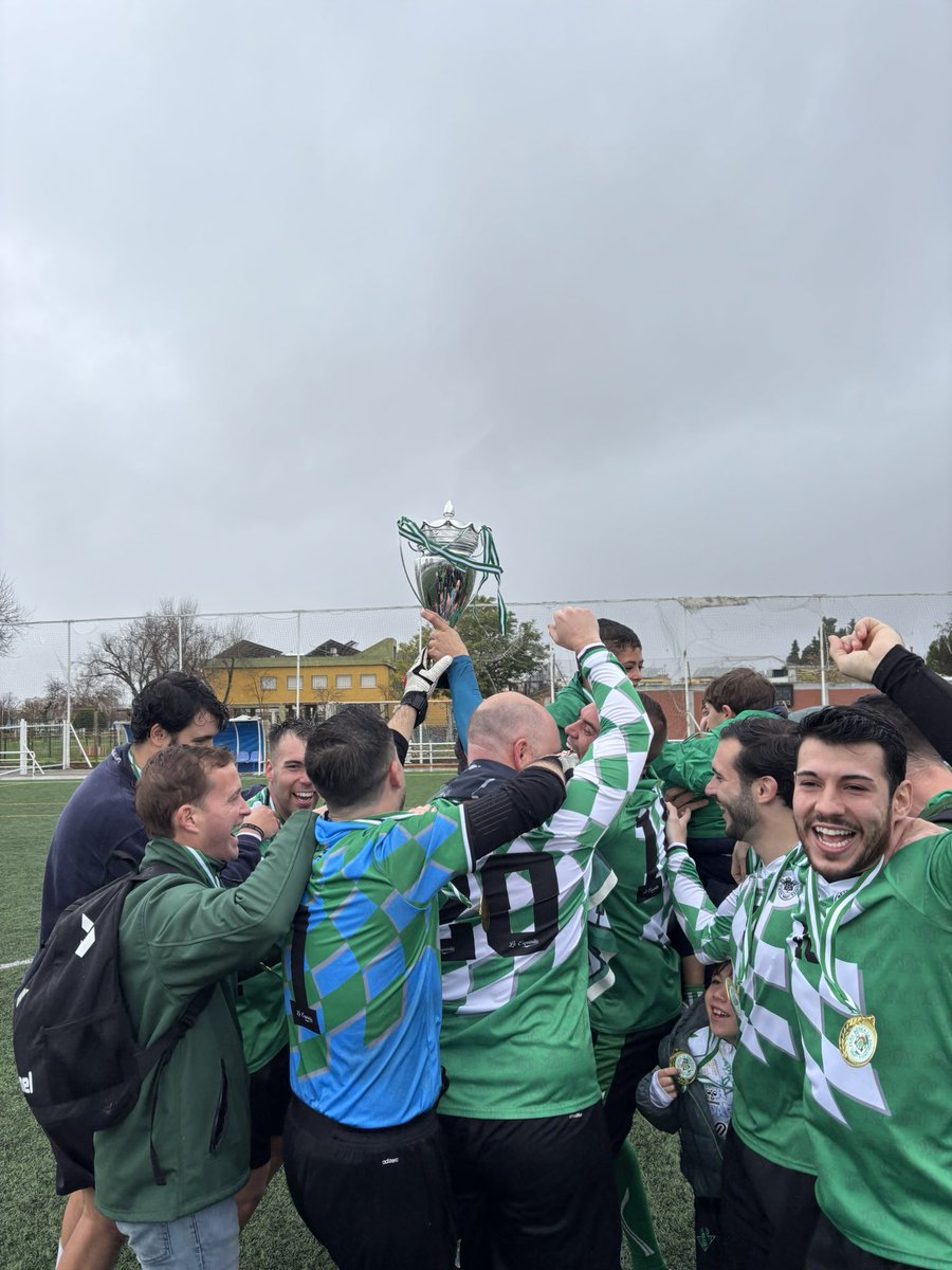 Peña Betica La Esquinita 🇳🇬💚 tweet media