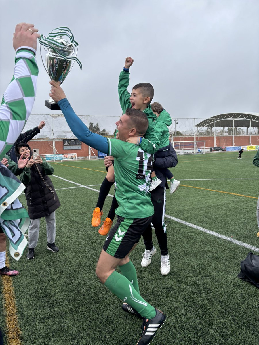 Peña Betica La Esquinita 🇳🇬💚 tweet media