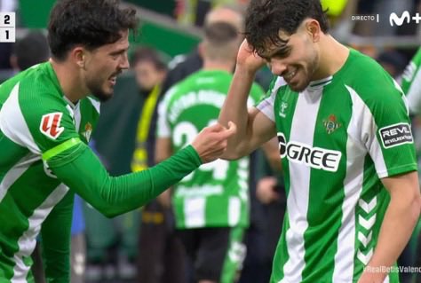 El Mago de las Botas Blancas tweet media