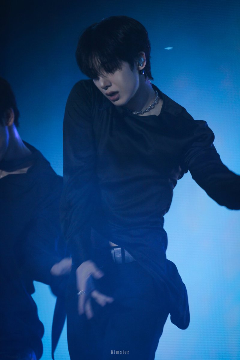 _kimster__'s tweet photo. 260131 THE X : NEXUS 중콘
#몬스타엑스 #형원 #MONSTA_X #HYUNGWON https://t.co/CU0CHJrhGp
