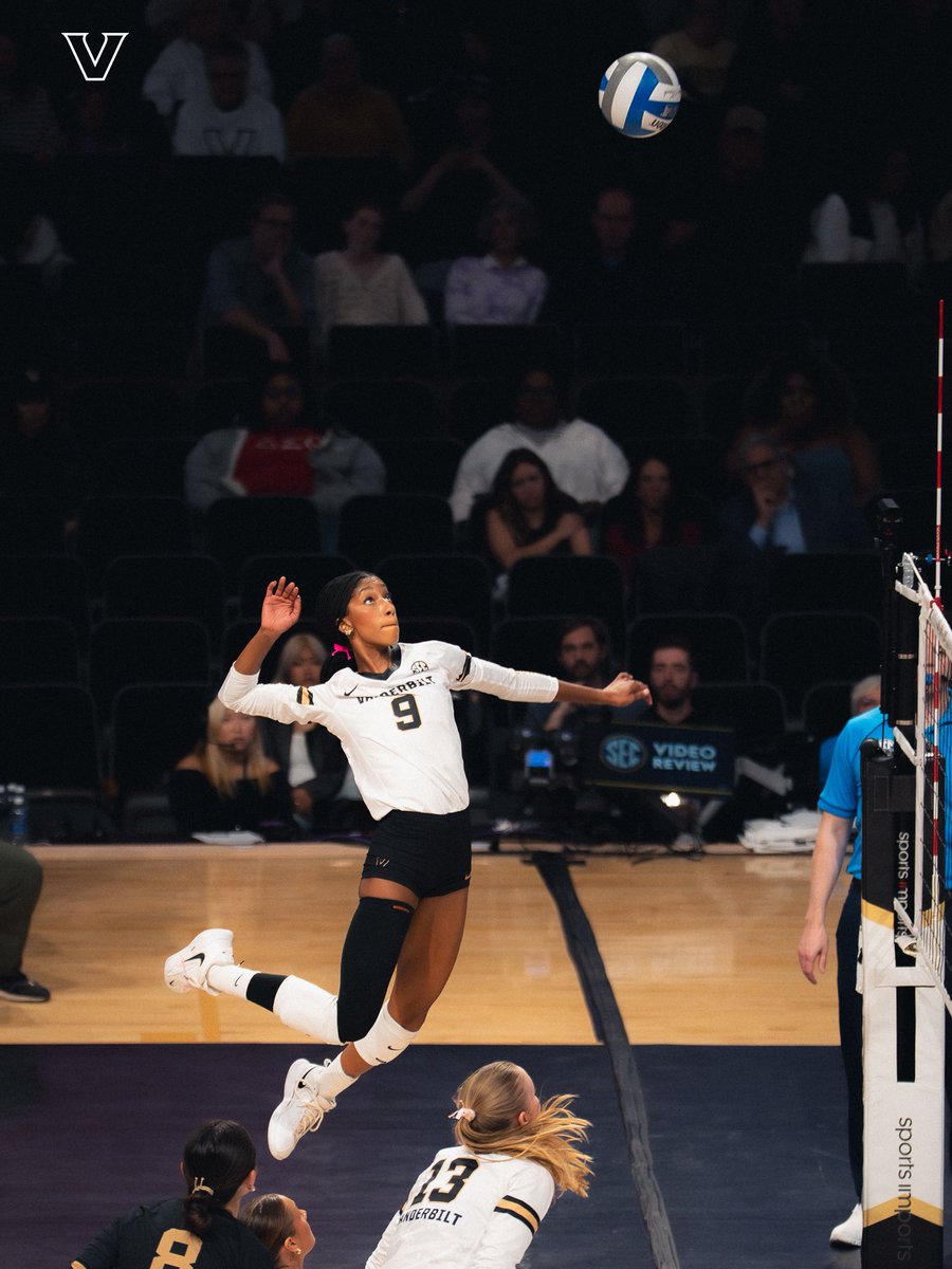 VandyVolleyball's tweet photo. Happy birthday, Reese!

#AnchorDown https://t.co/ShbuXybzM7