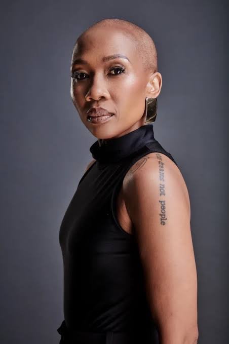 uMaster_Sandz's tweet photo. imagine taking relationship advice from her. ✋🏽💆🏽‍♂️💔, I’d dump you same time…!! @METROFMSA did us dirty with that slot #askaman 🚮 https://t.co/iaaxy2lifl