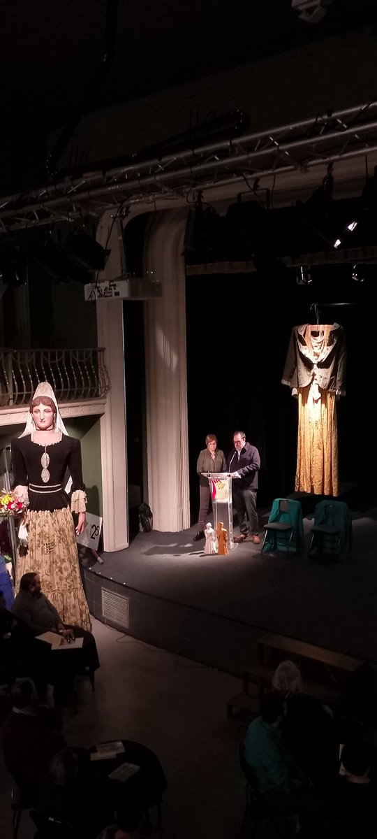 Vila de Capellades tweet media