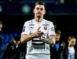 Raultaberner1's tweet photo. @valenciacf @TMGrupoInmo ENCUESTA OFICIAL:
Quien es mejor? https://t.co/qfRserN0lS