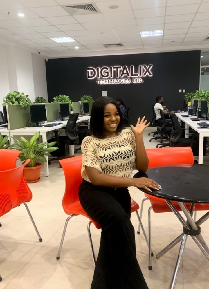 New month. New energy.

Just wrapped up 2 client projects and I’m really proud of the work done, turning messy problems into clear, intentional solutions.

Now, I’m open to new roles, client work, collaborations, and partnerships.

Let’s build things that actually make sense.