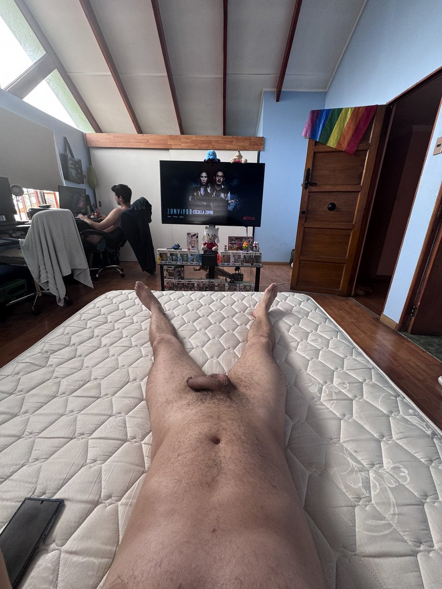 BAMED1992's tweet photo. Está fuerte el calor 🥵🔥 https://t.co/Q7sFc6msq5