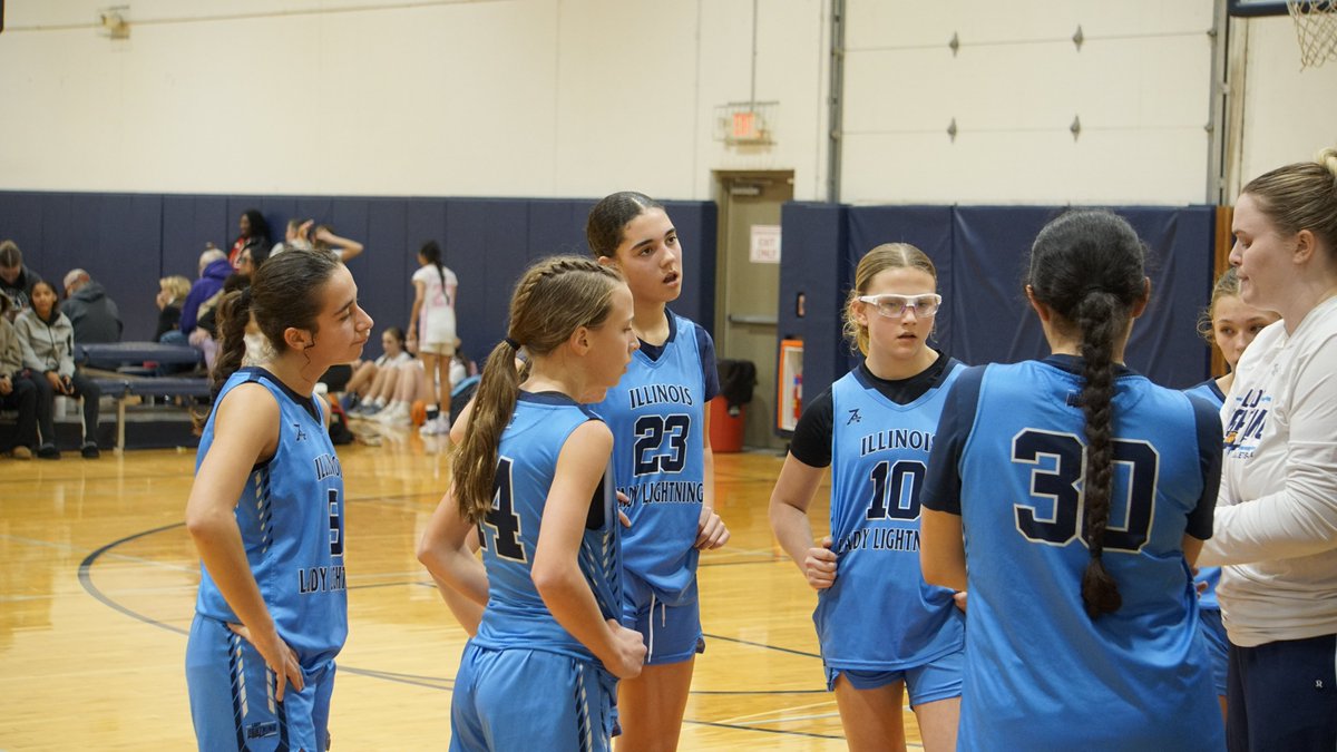 Illinois Lady Lightning Winter Classic tweet media