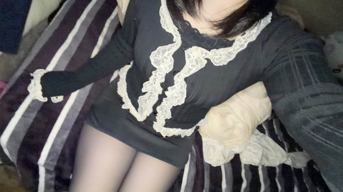 bq_qa22's tweet photo. 部屋汚い誰か掃除しにきて https://t.co/0gSxd1maAF