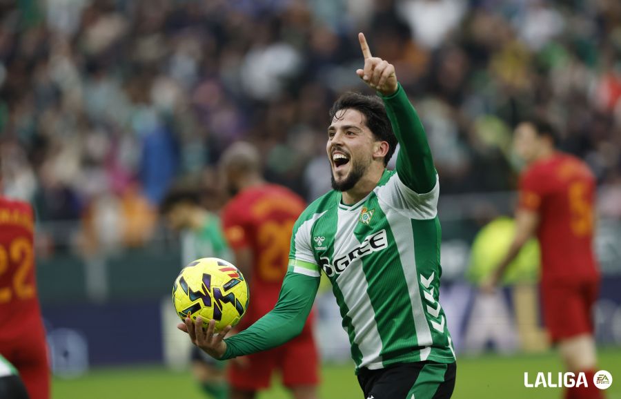 Quinto gol en Liga de Pablo Fornals.

El centrocampista del <a href="/RealBetis/">Real Betis Balompié 🌴💚</a> ha participado en un total de 11 goles en todas las competiciones (5 goles y 6 asistencias).

⚙️ El motor del equipo.