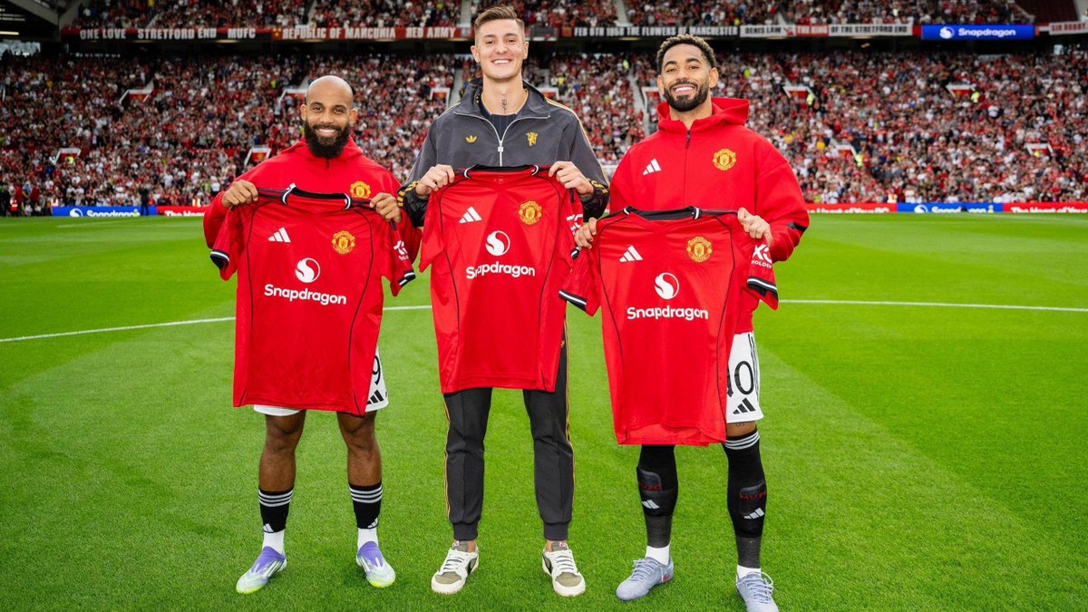20legend4's tweet photo. 21 goles entre los tres en lo que va de la temporada.

Con altas y bajas, lesiones y no siempre siendo titulares.

El United sumó lo que fue a buscar y, de momento, están cumpliendo.

Es el camino... https://t.co/gTYFuAa5gd