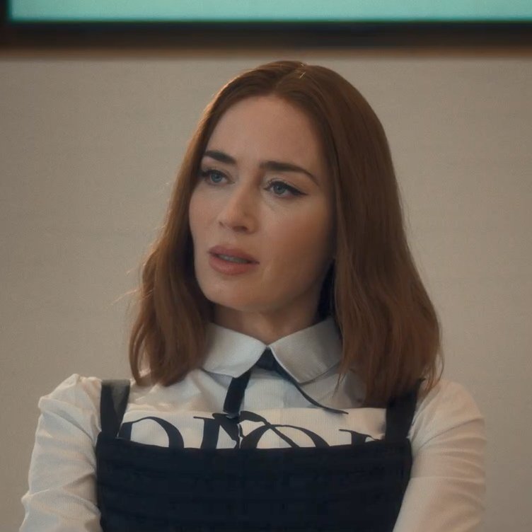 EMILY BLUNT!!!!!!!!!!!!!!!!!!! EMILY CHARLTON!!!!!!!!!!!!!!!! YES BITCH.