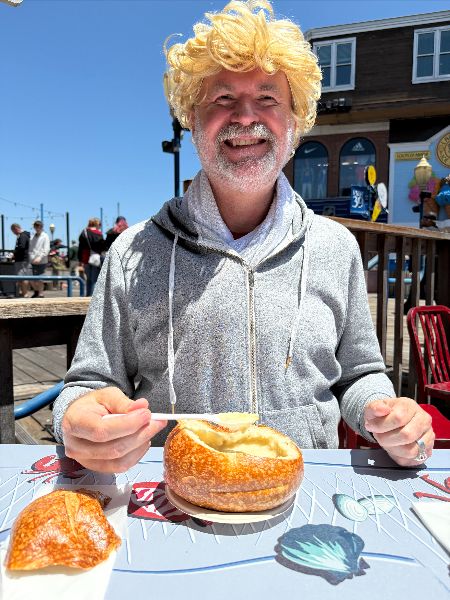 solvealongamurdershewrote tweet media