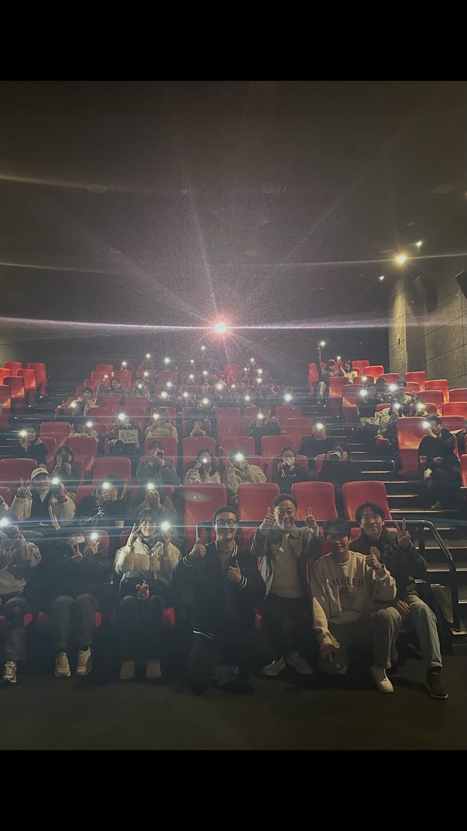 oh__neul's tweet photo. 260201 압구정CGV GV📷 https://t.co/nx73Kjv0eI