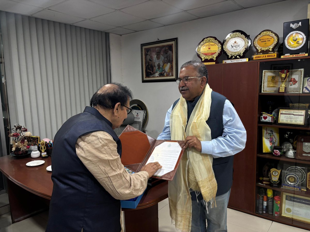 BimanBanerjee18's tweet photo. It gives me immense pride to felicitate Dr Partha Sarathi Ganguli and hand over the letter and greetings of the Hon’ble Chief Minister, Mamata Banerjee. Such moments reflect our government’s commitment to honouring dedicated services for the progress of Bengal. https://t.co/8EAA4wZw7S