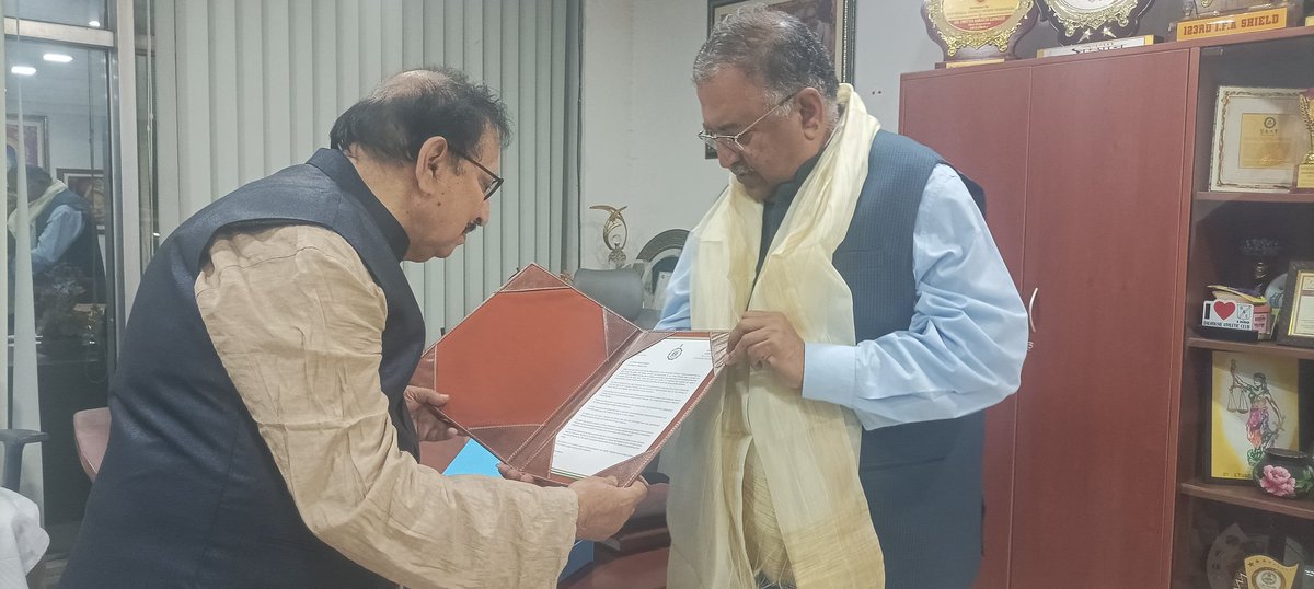 BimanBanerjee18's tweet photo. https://t.co/hgzVBXqX2i