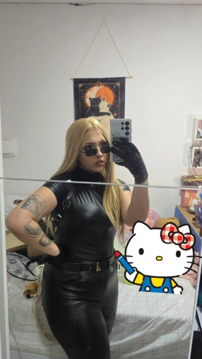 yunie (wesker's wife) tweet media