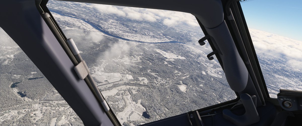 CXA001's tweet photo. 2/2 Photo dump from todays flight from Boston Logan International (KBOS) to Pittsburgh International (KPIT) 1 hour 43 minutes on @vatsim  with the @canadianxpress  Boeing 737-700. https://t.co/r6FjV5d3G0