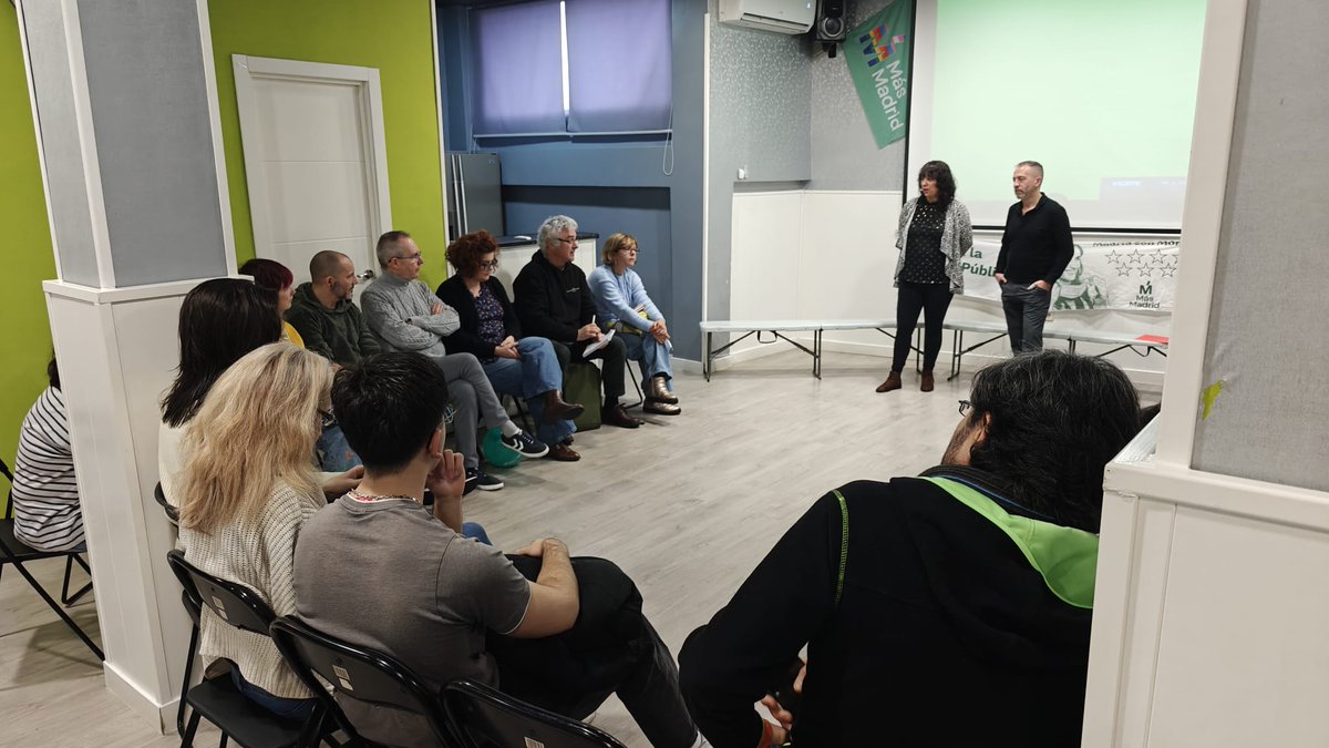 Increíblemente motivadora la asamblea de hoy de <a href="/MasParacuellos/">Somos Mas Madrid Paracuellos</a>, llena de buena gente dispuesta a "dar alma" a su ciudad. Aprendí muchísimo y me impresionó que casi toda la reunión trató de cómo regenerar los espacios urbanos para renaturalizar y fomentar la vida comunitaria.