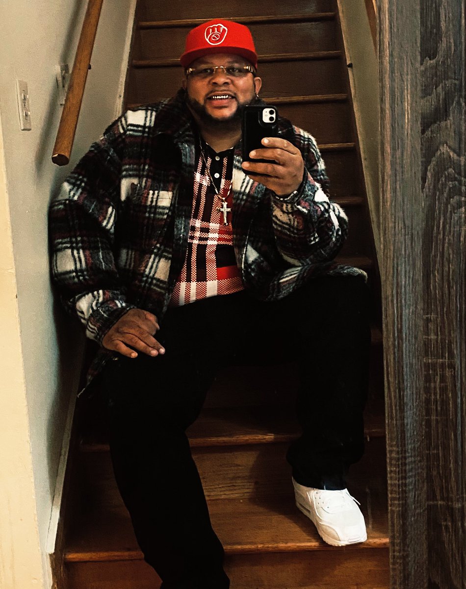 BigJgray26's tweet photo. Ya I stay fly 💯💯💯 https://t.co/oUGxO8sWme