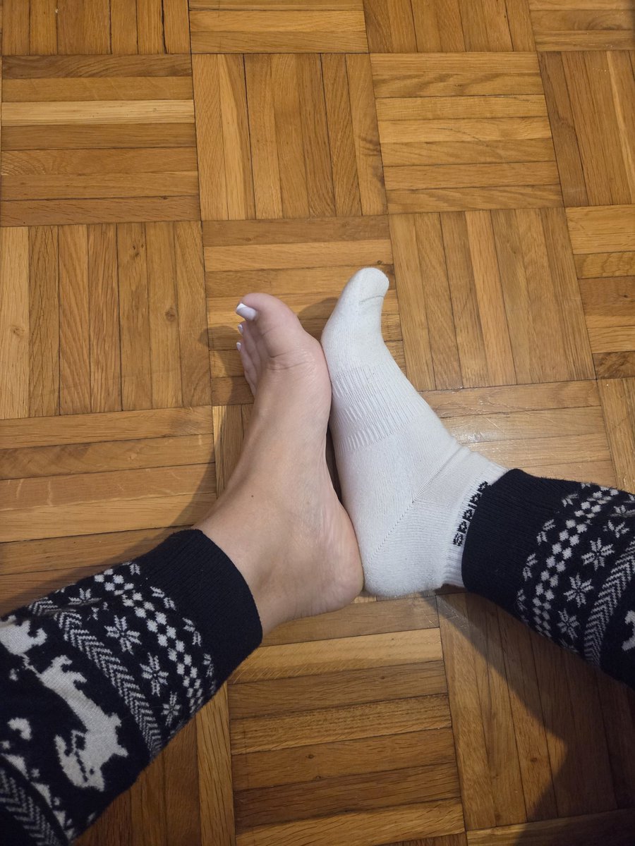 annafeet003's tweet photo. So which one you will going to lick or inhale? 💦🍆🫦👣❣️
Are you ready to get addicted?
https://t.co/2SwyUATTP8

#FootFetish #FeetPics #FootLovers #FootPlay #FootModel #PayPig #FootDomination #FeetWorship #FootMistress #FinancialDomination #FootSlave #FootGoddess #FootKink #FetishFeet #PayForFeet
@Onlyfanss__RT
@rt_feet
@Brun0Parent
@feetpuppy90
@dommes_rt
@footslavepig
@rt_domm
@janekpsiak
@Fetyszysta_3
@promo_bdsm
@RTDoms
@FeetFinder
@ass_andfeet01
@FootParadiseRT
@FeetForumArea
@Feetcentral13
@feetexplorerRT
@Brun0Parent
@Thetoesfinder_1
@marvelguy1991
@Millington77877