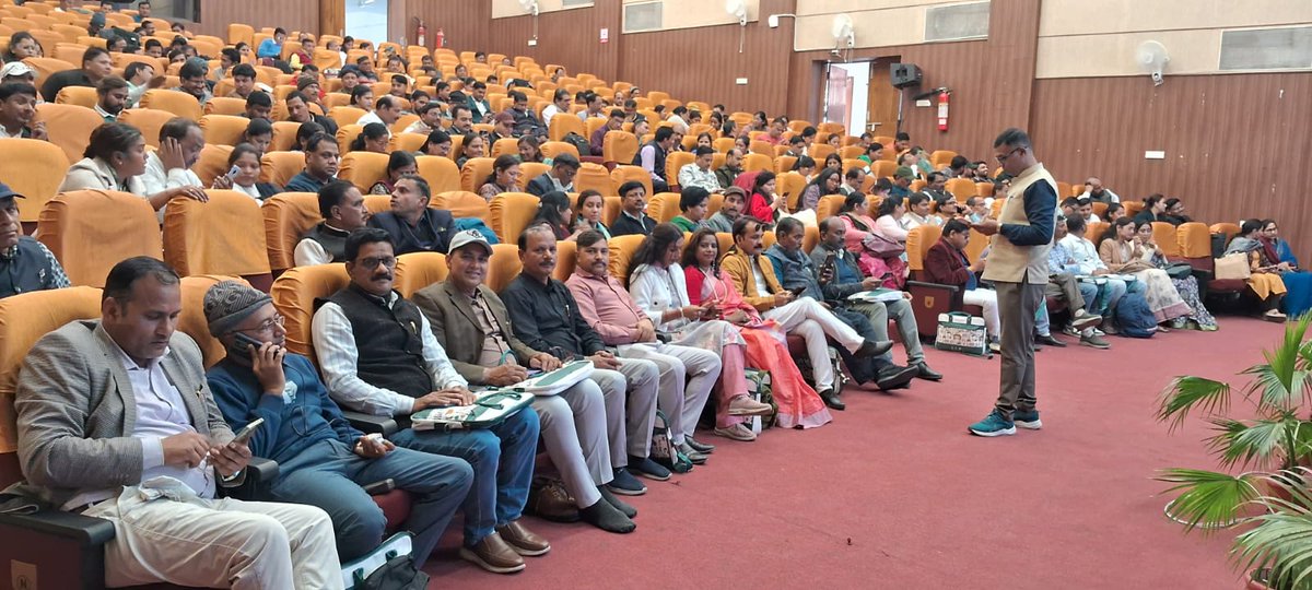 GSPatle3's tweet photo. मनोदर्पण कार्यशाला 30-31 जनवरी 2026 क्षेत्रीय शैक्षिक संस्थान भोपाल https://t.co/0atovyKlHV