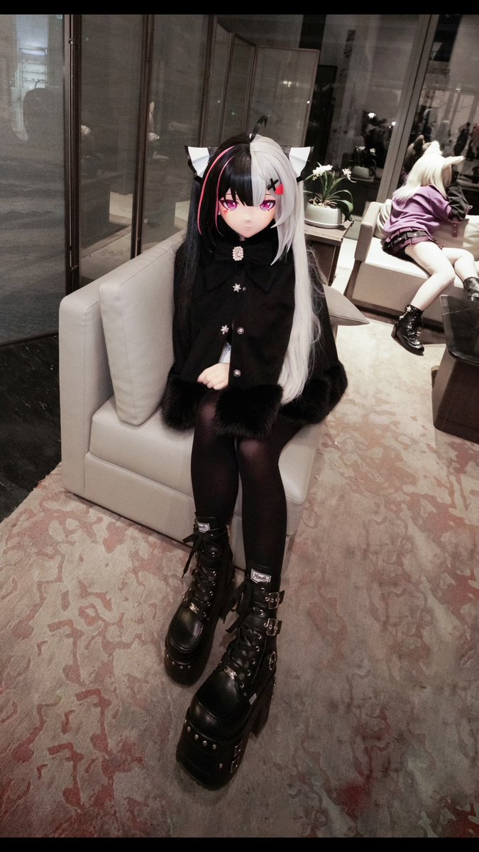 三络luoluo tweet media