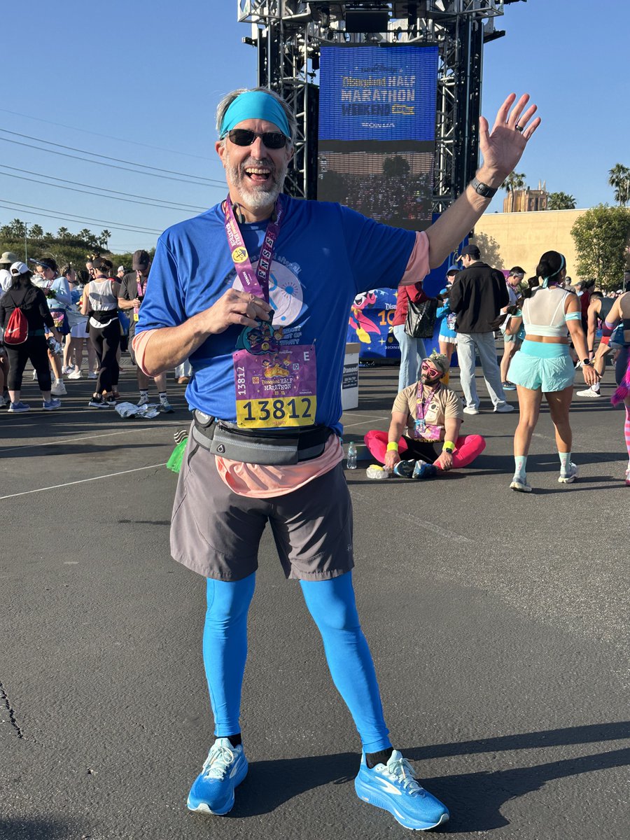HyperionPodcast's tweet photo. #DisneylandHalf in the books. While difficult at times it was still an extremely fun race and I’m very happy with my time. One coast done. We’ll see you on the other coast for the #PrincessHalf in just a few weeks! https://t.co/qYzd9BFQOK
