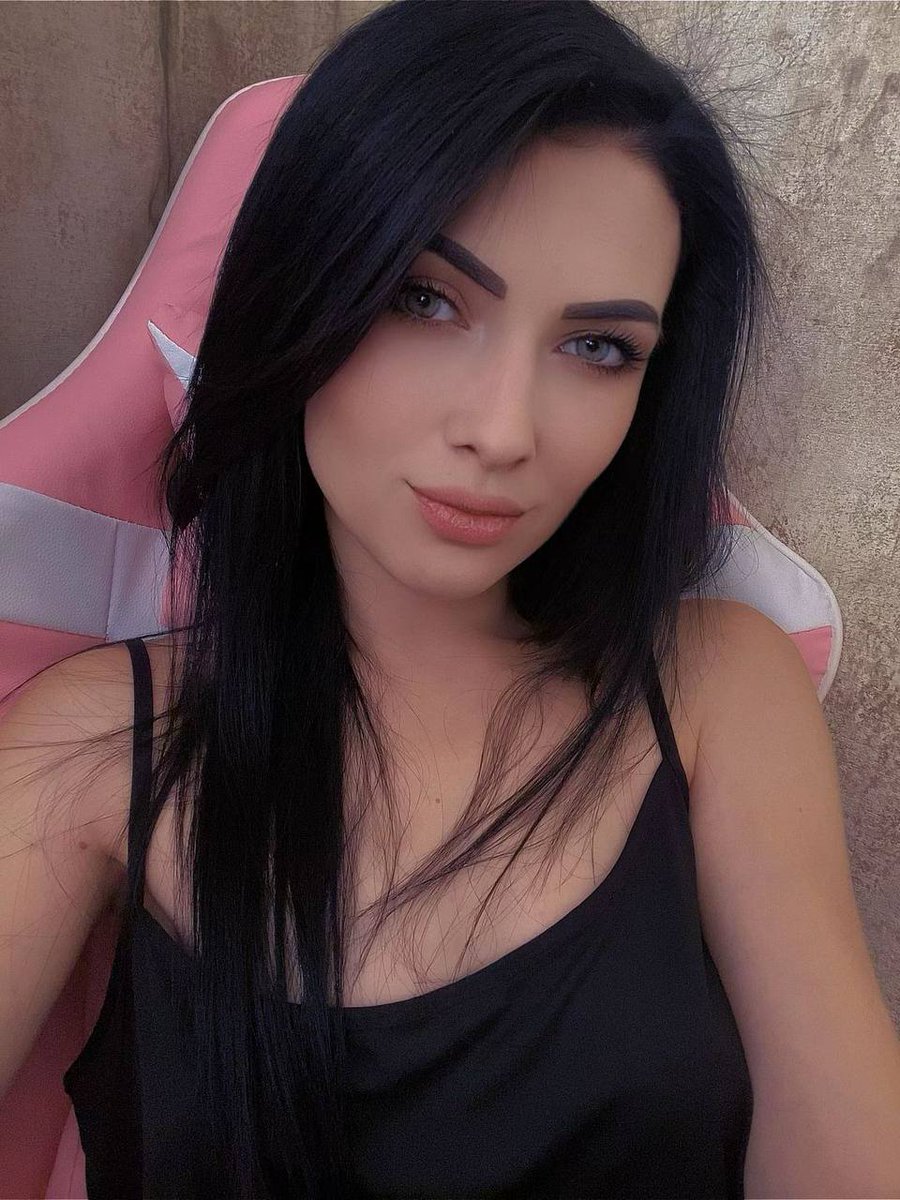 BlackFox tweet media