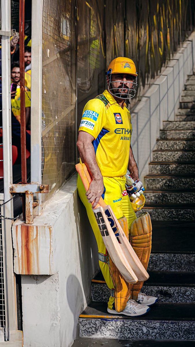 statsgenous's tweet photo. Shocking Stats: 7

In 18 seasons of the IPL, only 4 times has a player hit three 𝗦𝗶𝘅𝗲𝘀 off the first three balls. And 𝗠𝘀 𝗗𝗵𝗼𝗻𝗶 is the only Indian to do it. That too at the age of 42 🙌🐐

#Shockingstats https://t.co/nYinZNxNiM