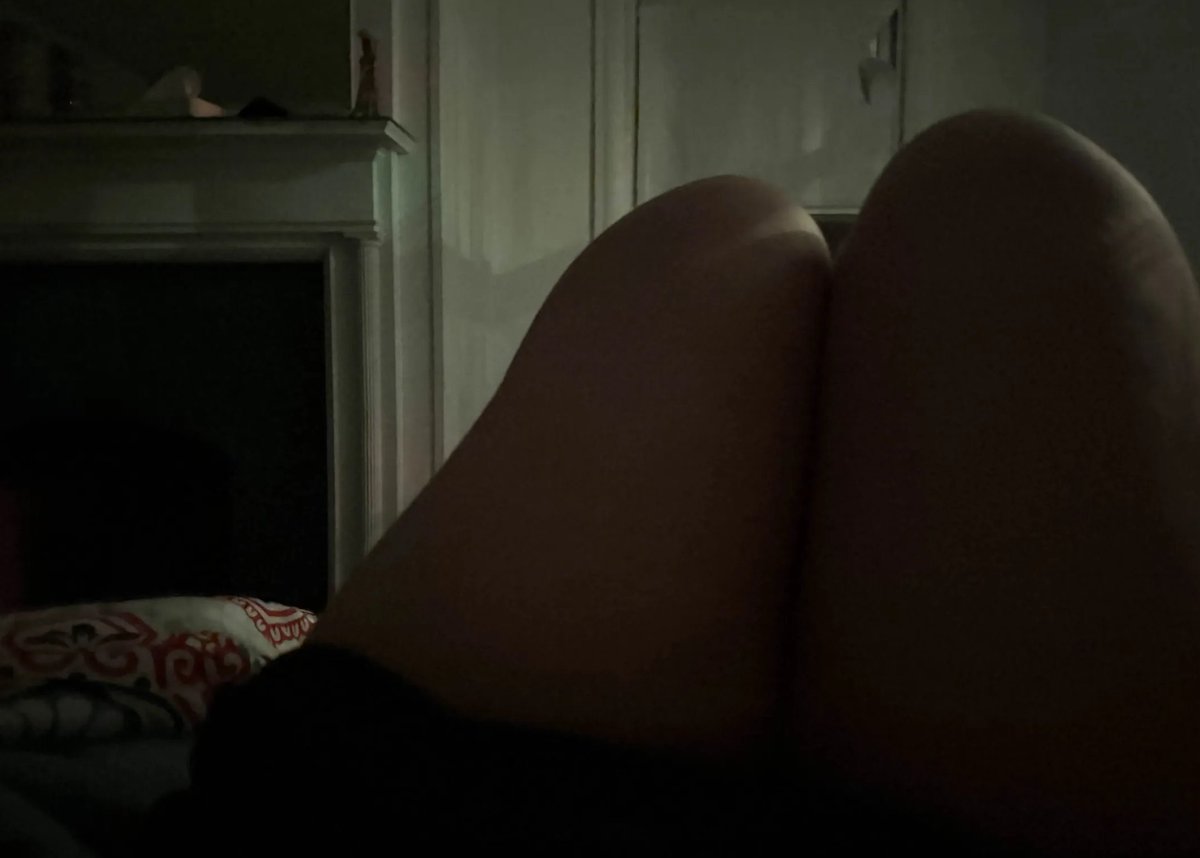 lemmedraindat's tweet image. thick thighs what?