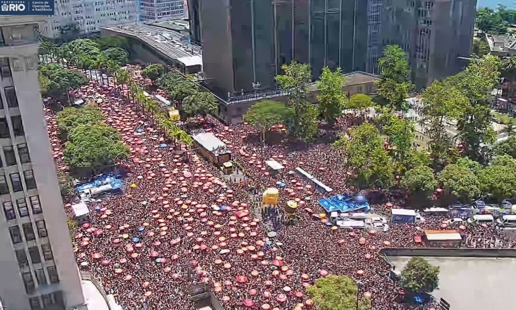 Prefeitura do Rio de Janeiro confirma MAIS DE 500 mil pessoas no bloco "Será Que Abre" no Rio de Janeiro comandada por Ivete Sangalo.