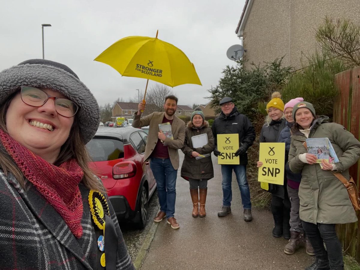 Michael Hutchison tweet media