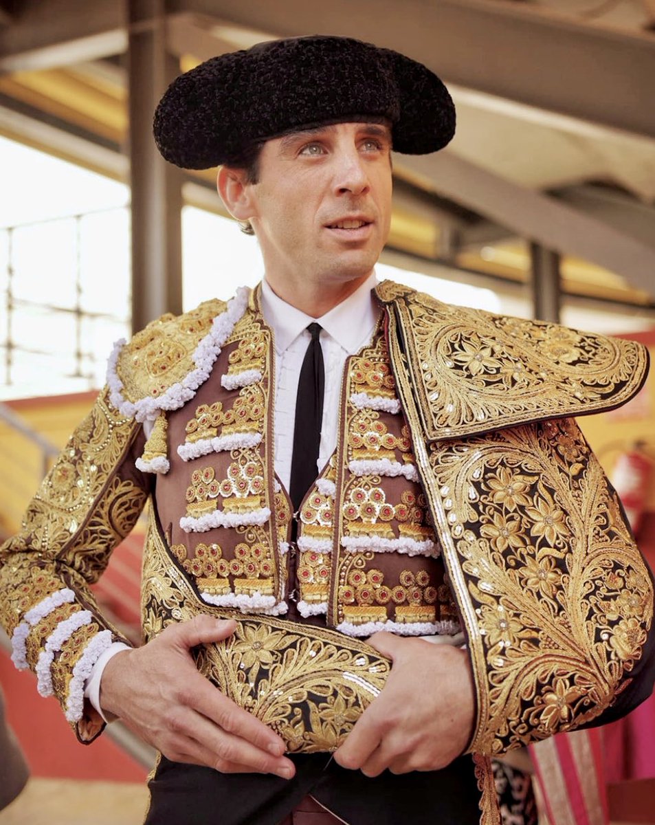 Esta noche en Fórmula Taurina, una entrevista con el torero sevillano Juan Ortega y nuestra opinión sobre el nuevo  atropello contra la tauromaquia en Juriquilla. A las 9 PM en la segunda cadena nacional de <a href="/Radio_Formula/">Grupo Fórmula</a>