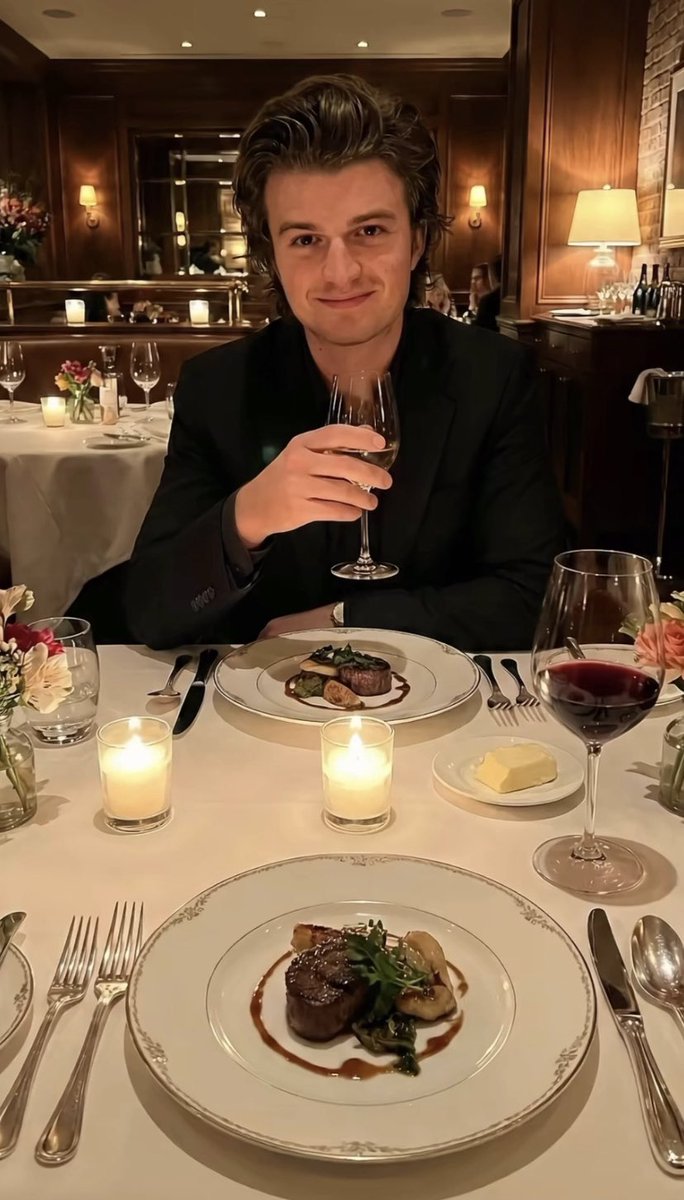 Manitayla yemeğe çıktık o anlattı ben dinledim