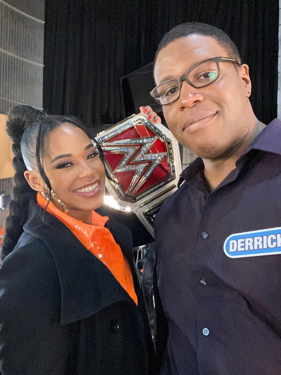 TheRealDTLew's tweet photo. Today is 3 years since I filmed my episode of @WheelofFortune. Walked in and saw a friend I hadnt seen in a while who ended up being my partner on the show and made 13 new friends too! Life changing experience for me. Long live The Wheel Deal! #wheeloffortune #WWE #WWEWeek https://t.co/F2jgC5NaAE