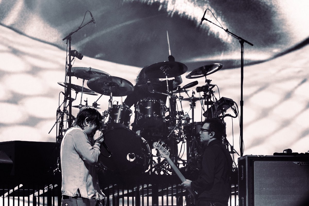 Deftones tweet media