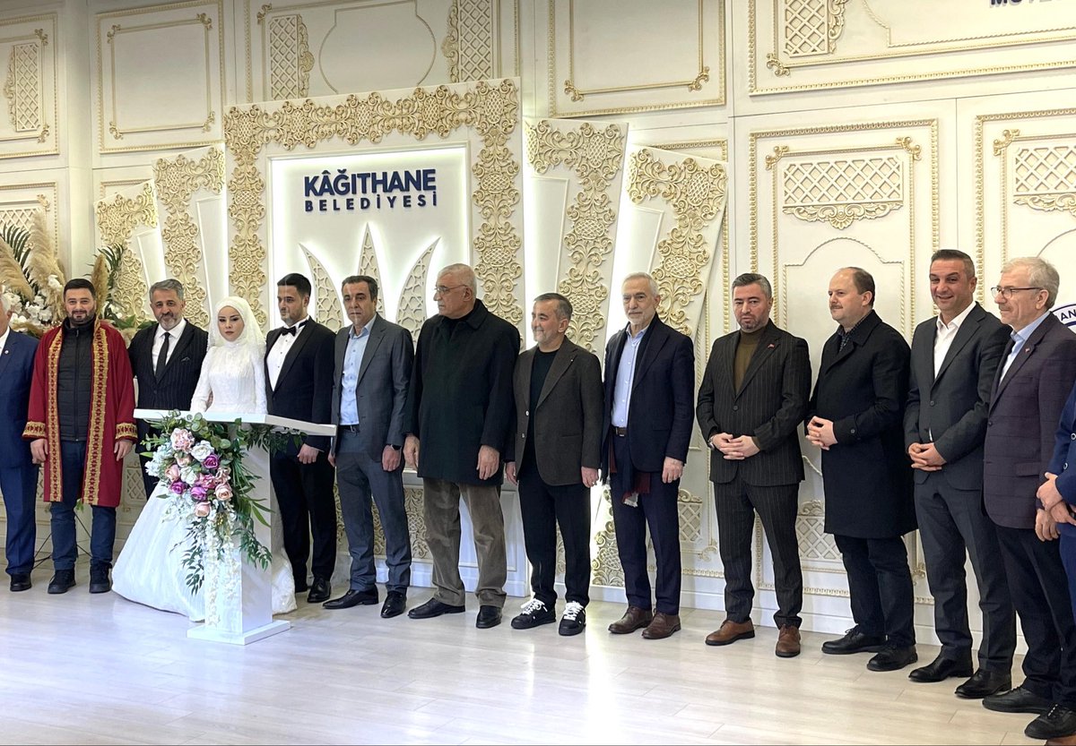 VARIŞLIı ve KANPOLAT Ailelerinin Kıymetli Gençleri Yusuf ve Derya kardeşlerimizin Nikah Akdini Gerçekleştirdikleri Mutlu Günlerine Şahitlik Ettik. RABBİM Genç Kardeşlerimize İki Cihan Saadeti Nasib Etsin İnşaAllah...