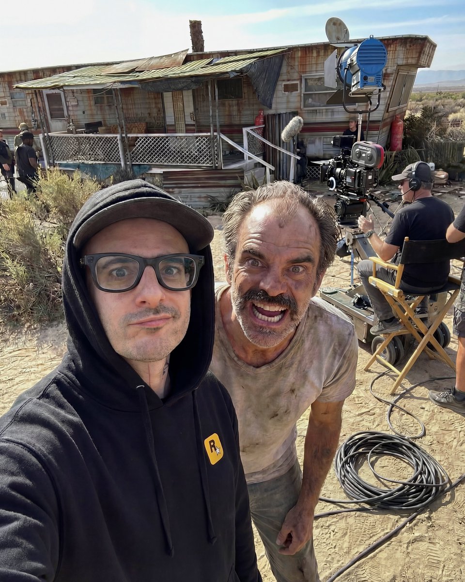 rickyedit's tweet image. shh