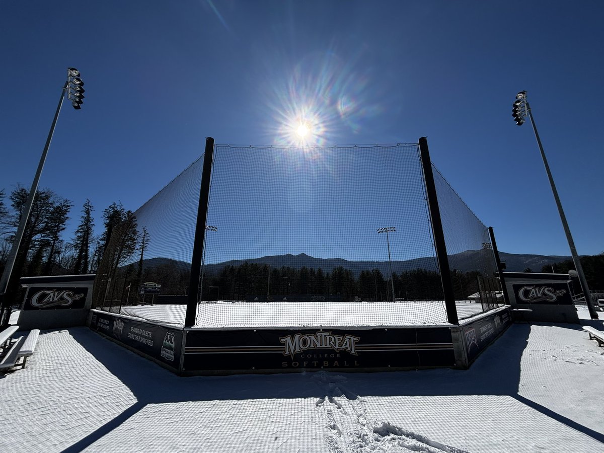Montreat College Softball tweet media