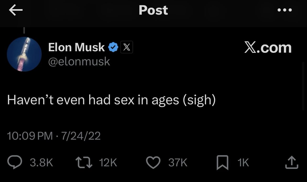 AGoldmund's tweet image. Posted 3 years after Epstein died.