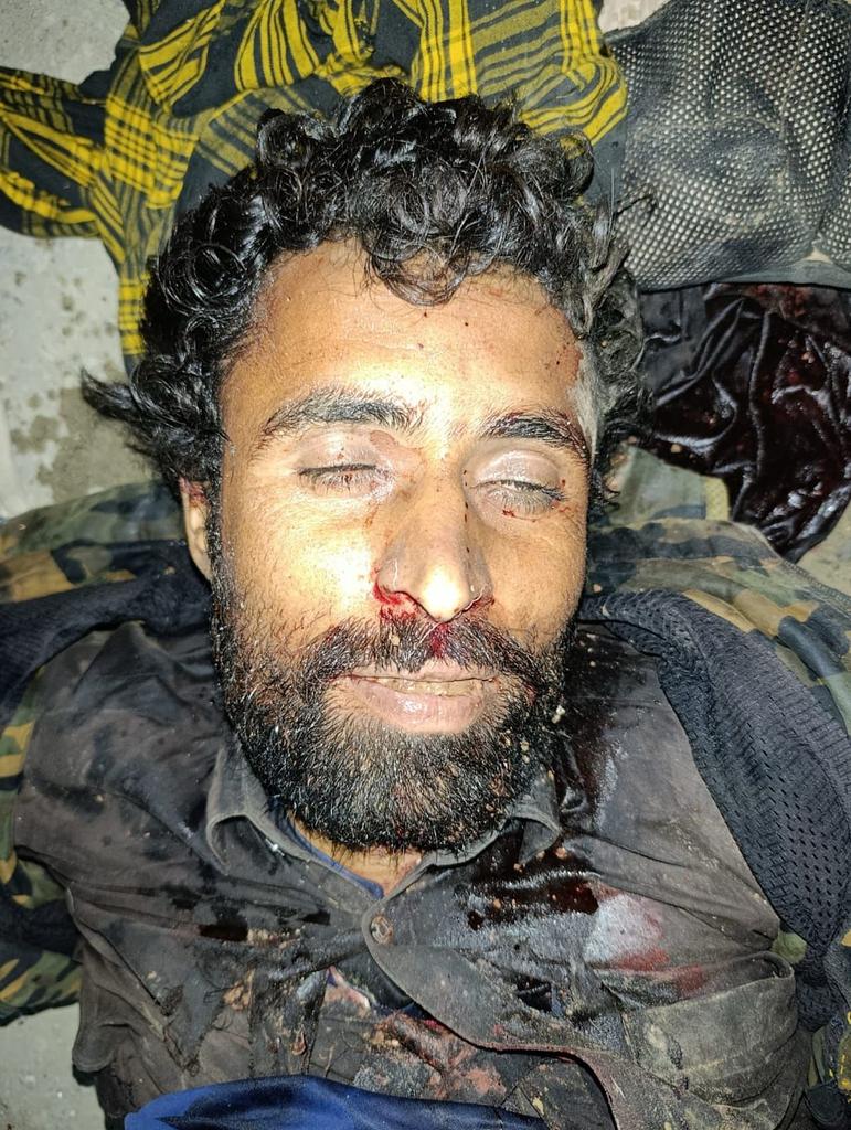chayLak19's tweet photo. Son dakika 🚨🚨: Pakistan Ordusu Komandoları, Belucistan'ın Hoshab kentinde büyük bir başarı elde etti - BLA'nın en çok aranan komutanı *Bisham Bichhu* cehenneme gönderildi. https://t.co/8dJi1QKahy
