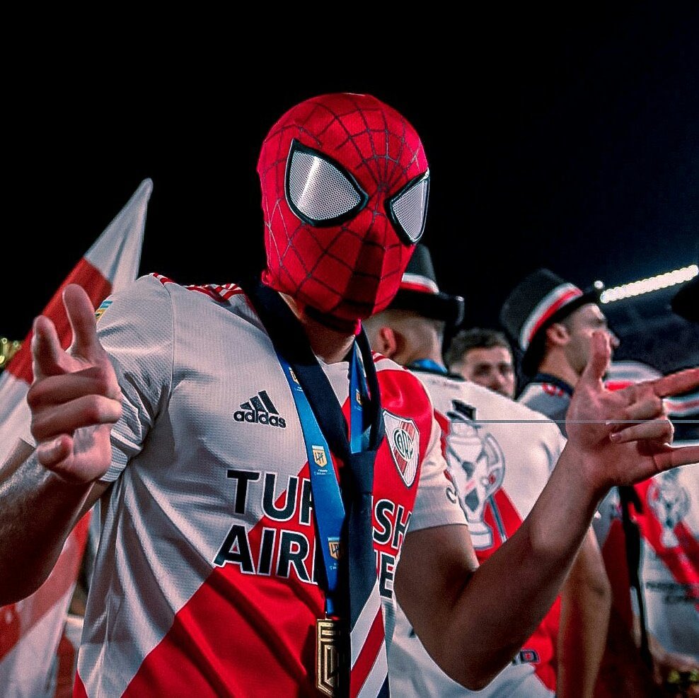 Si Spider-man es de River, obviamente el duende verde iba a ser de Boca (?)