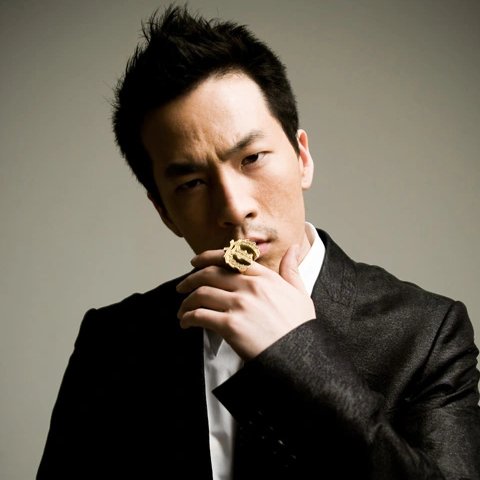 [#GRAMMYs] Congratulations #EJAE &amp; #TEDDY with "Golden" (#HUNTRX) for winning Best Song Written For Visual Media at the GRAMMYs!