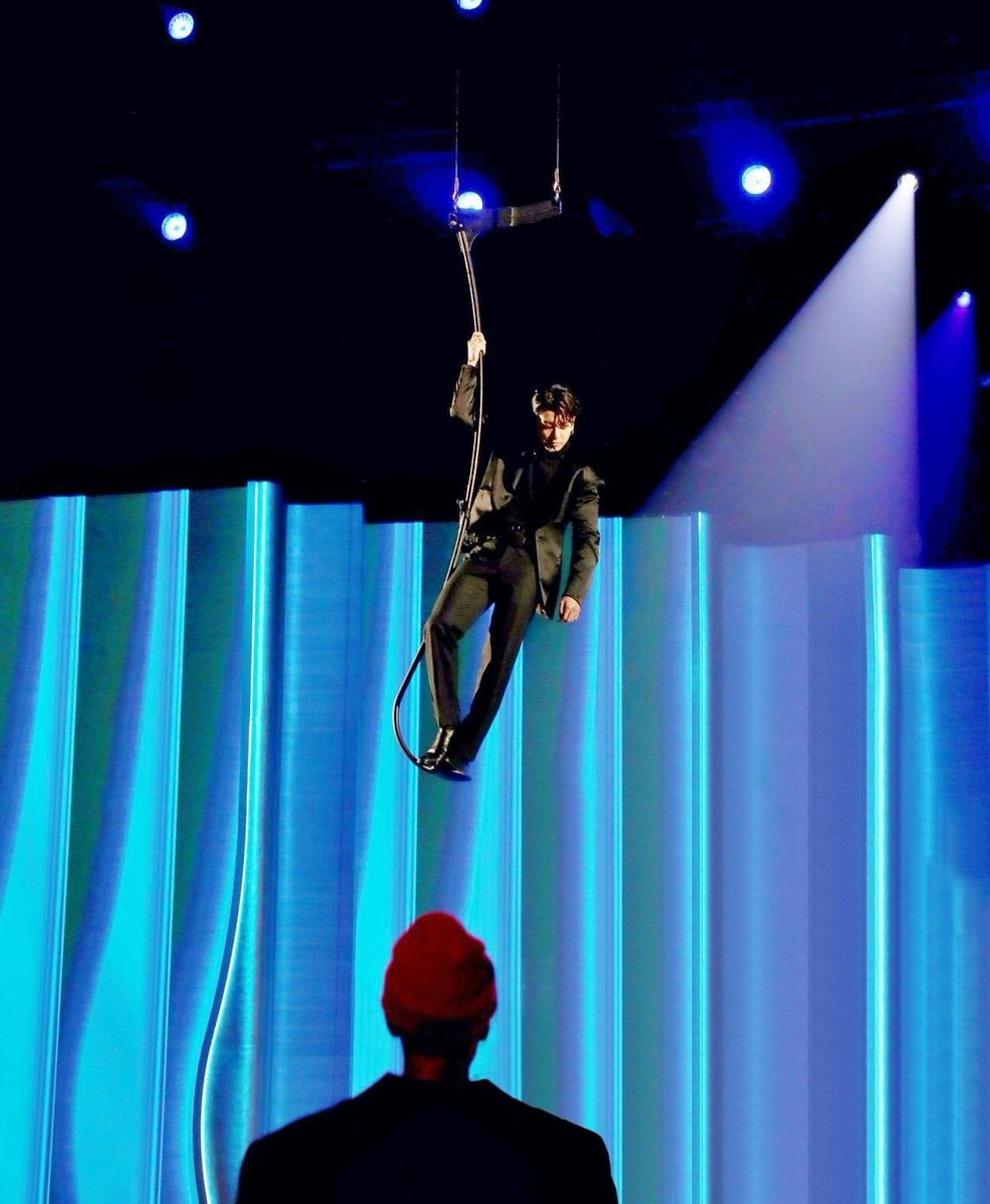 Van a pasar años y yo jamás voy a superar esta foto de Justin Bieber y Jungkook en los Grammys