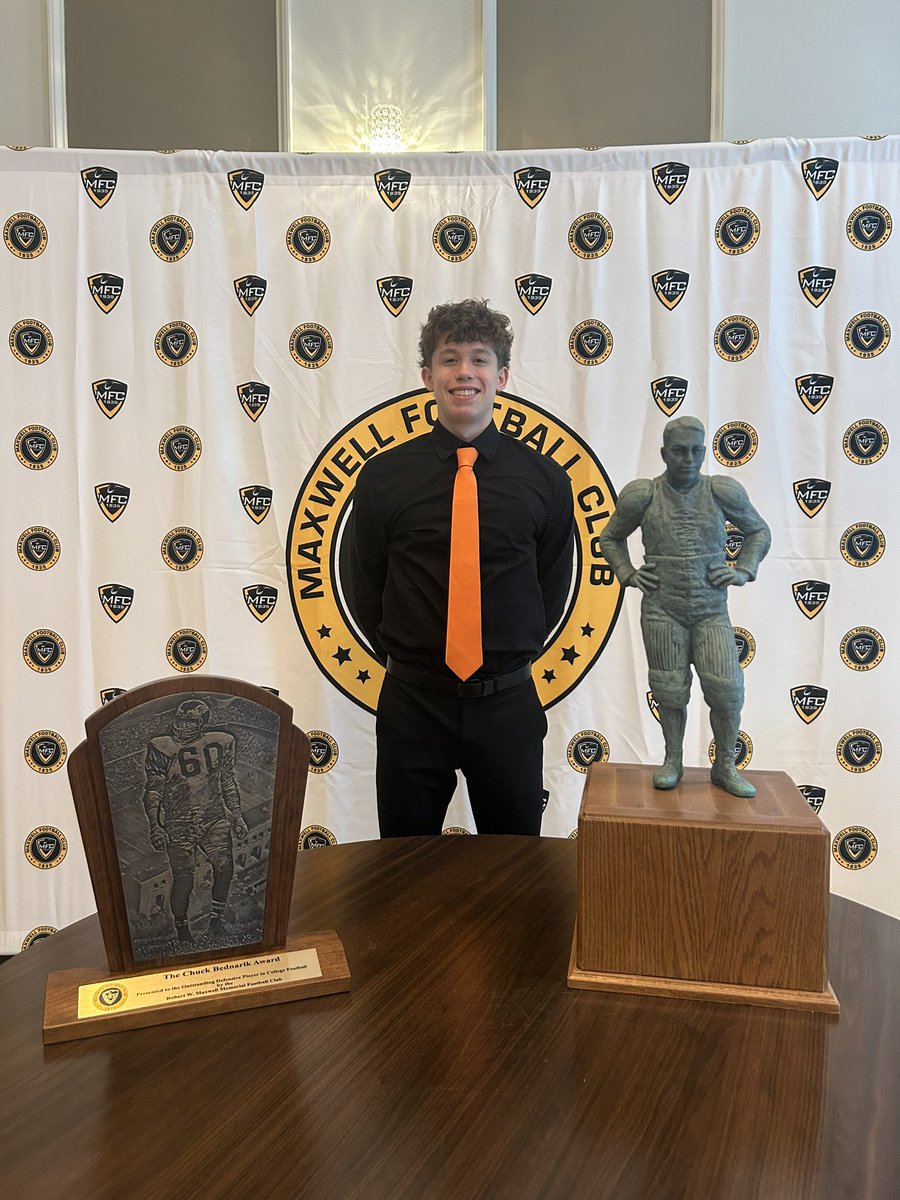 Dane Collum tweet media