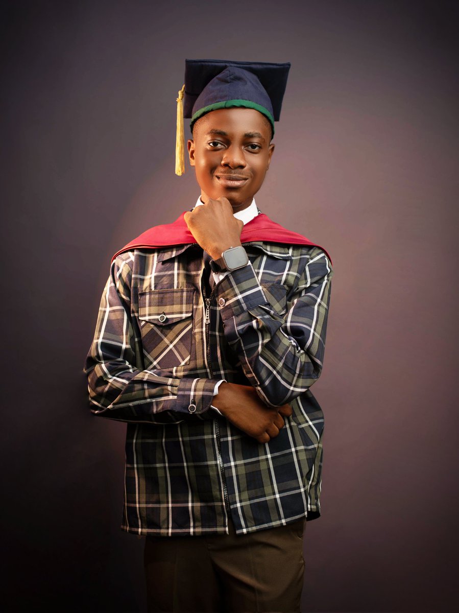 AbionaStephen's tweet photo. They gave me a degree.
Life gave me discipline, endurance, and faith.
Computer Science × work × fellowship leadership.
Hard days. Long nights. Growth.
Every challenge refined me.
This is a milestone, not the finish line. ���

#GrowthMindset #Convocation https://t.co/9UJu6M0bDw